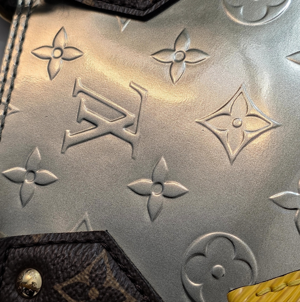 Louis Vuitton Alma BB Monogram Vernis Silver Embossed Yellow Crossbody Bag - Picture 10 of 16